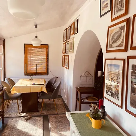 Fonfa Liget بيت ضيافة