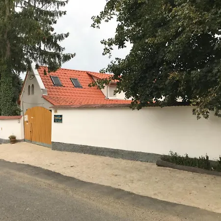 Fonfa Liget Vendégház Sénye